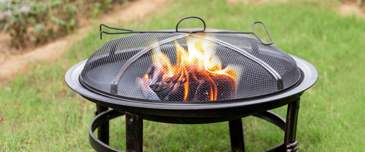 difference between firepits and fireplace